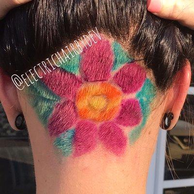 Daisy Flower undercut