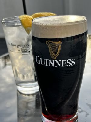 This is a Guinness Nitro, it was served barely cool.  I like my beers cold, so this was not a good start.