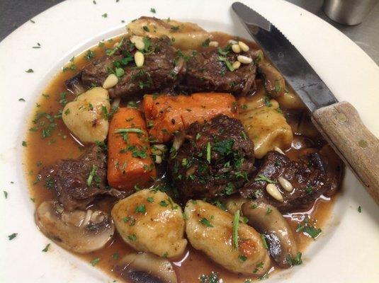 BRAISED PRIME CHUCK SHORT RIBS w/ HOUSE MADE POTATO GNOCCHI & HERB GRAVY