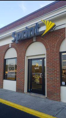 My favorite Sprint store in Roanoke!