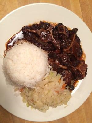 Try the oxtail !  U won't regret ^__^