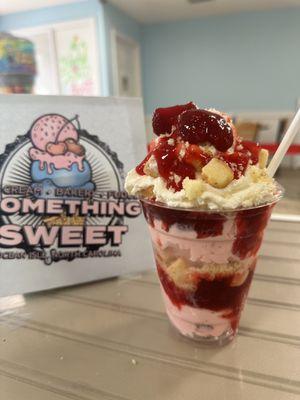 "Strawberry shortcake" stacker