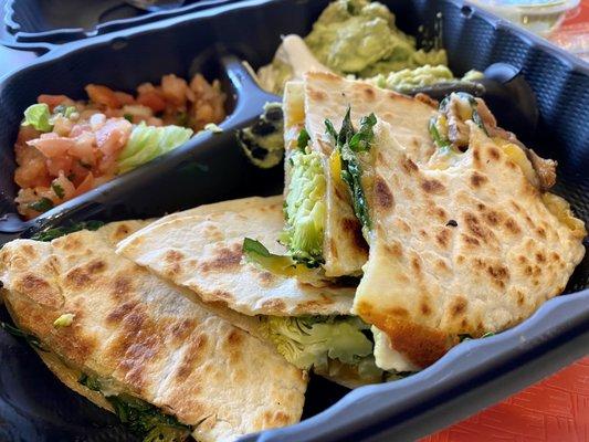 Spinach Quesadilla with fresh n tasty guacamole