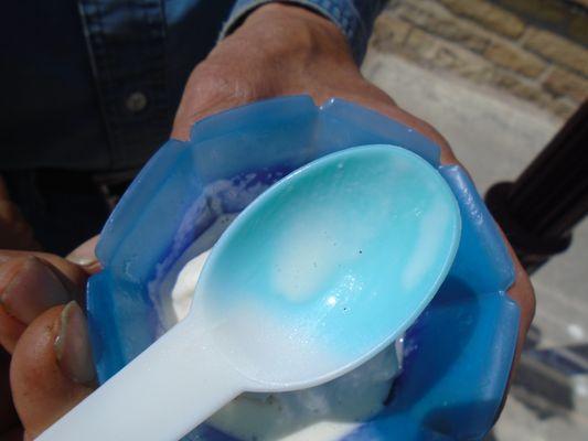 Color changing spoon and cup - cool!