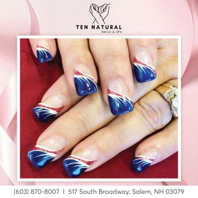 Taking the red, white, and blue theme to a modern level with this nail art. Loving it!