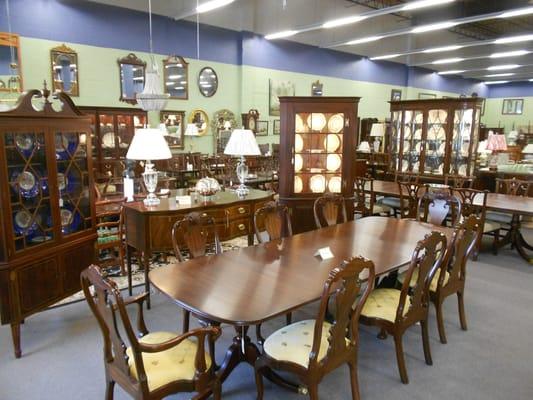 Traditional Dining Room Furniture prepped and polished by our workshop staff and ready to be delivered today!