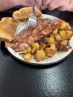 Corned beef with toast and home fries