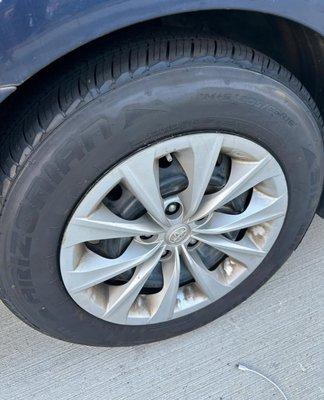 Toyota Camry wheel polishing