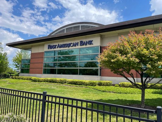 The exterior of the First American Bank Orland Park branch