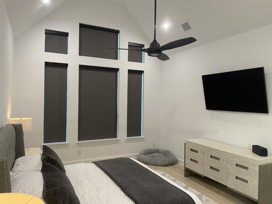 Master bedroom with SI Nano Box wireless and a blackout fabric