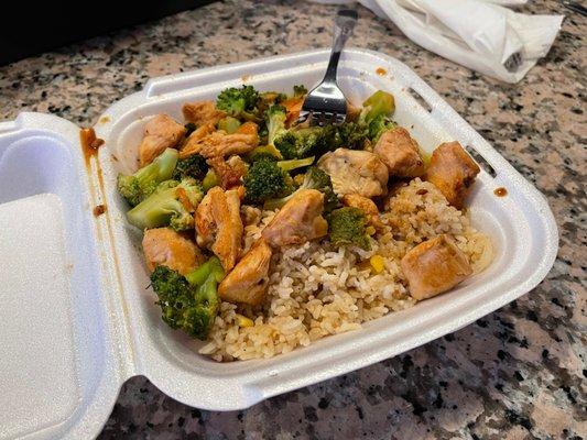 To go order of Teriyaki chicken with fried rice and broccoli