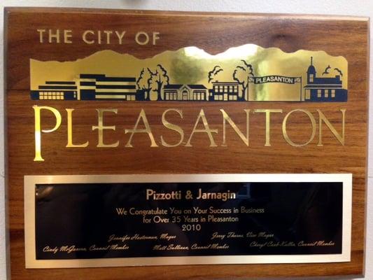 A plaque for Pizzotti & Jarnagin's 35 year anniversary