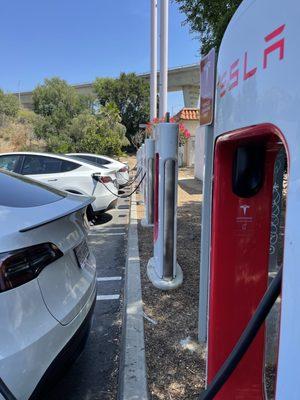 Tesla Supercharger - Glendale