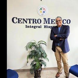 Dr Roselio at Clinica Centro Medico Integral Hispano