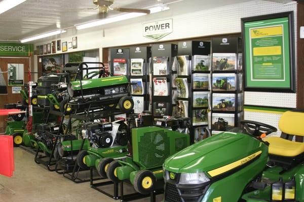 Offering brands like Bush Hog, Frontier, Great Plains, Honda, Honey Bee, Key Dollar Cab, Kuhn, Macdon, Monosem, Nelson Hardie and Stihl.