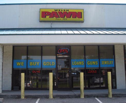 Front of Welsh Pawn Shop Rincon, GA 31326.