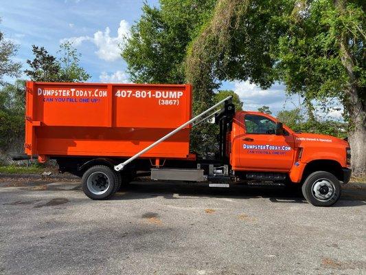 We have clean, new roll off equipment, not grungy old trash trucks. Your neighbors will thank you!