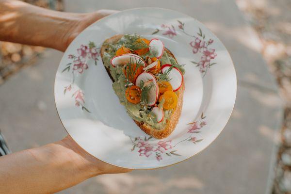 Summer Avocado Toast with Cherry Tomatoes, Radish & Dill