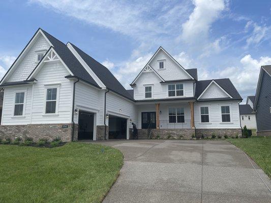 Gorgeous modern farm house in Nolensville, hard to believe this was just a pile of dirt this time last year. Closed today!