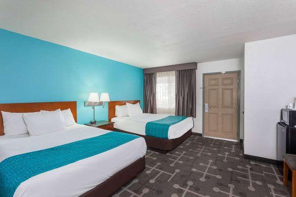 Howard Johnson By Wyndham National City/San Diego South