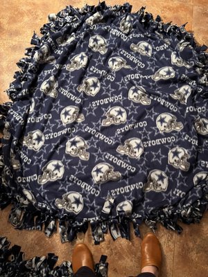 Dallas cowboys knotted fleece throw for 25 dollars