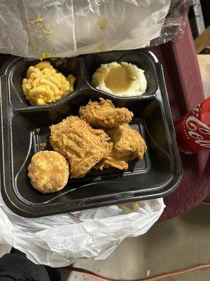 3 Piece Classic Meal Macaroni & Cheese Mashed Potatoes and Gravy biscuit