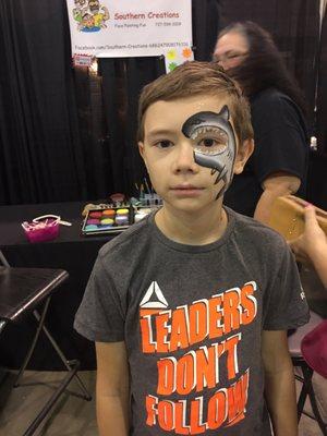 Face painting at Shark Con