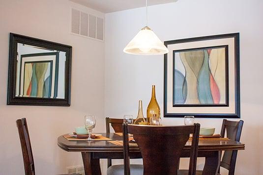 Dining Room at Apartment Network