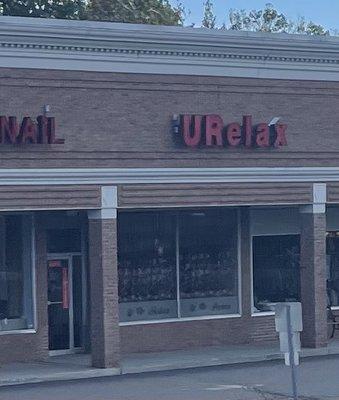 Outside the front of Urelax Oriental Natural Therapy at 171 South Livingston Avenue, Unit #3 in Livingston, NJ.