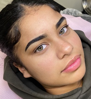 Ombré Powder Brows