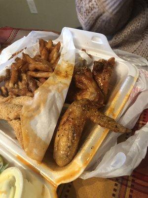 5 pieces of catfish , 3 wings (Lemon pepper and sweet honey glaze ) fries , tarter sauce , cole slaw , carrots and celery .