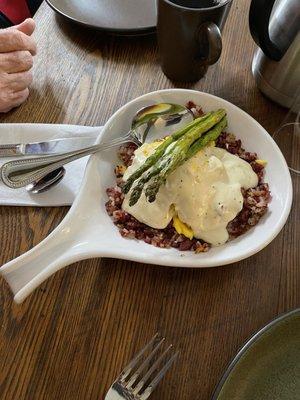 Corned beef hash with eggs