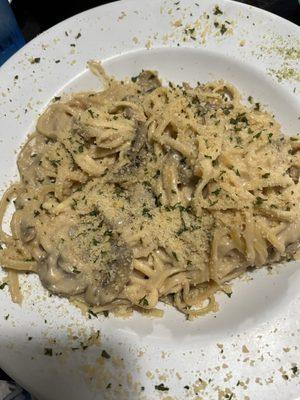 Fettuccine Alfredo with mushrooms, looks better than it tastes!