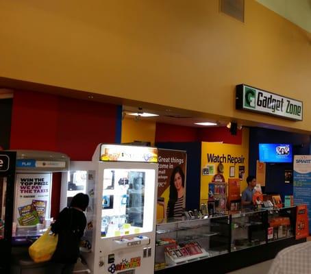 Gadget Zone - Inside Seafood  City