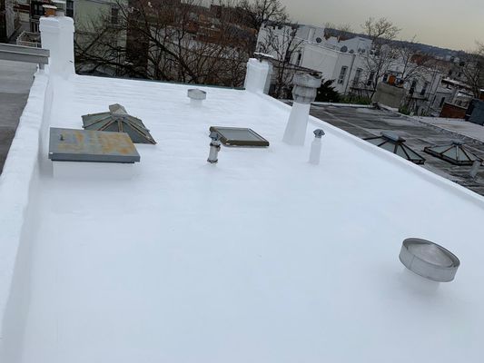 GACO LOQUID SILICONE APPLIED ON THIS RESIDENTIAL ROOF!!!