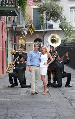 New Orleans wedding couple with jazz band