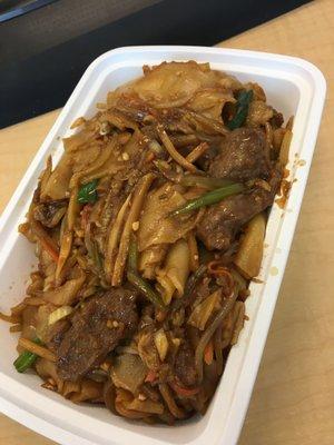 Beef Chow Fun (Wide Flat Noodle)