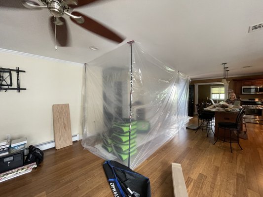 Mold containment procedure by SERVPRO of Jackson/Lacey