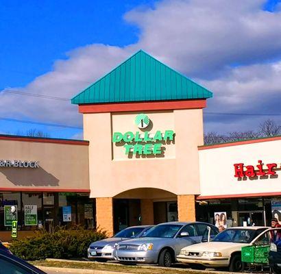 Dollar Tree, Sharon Hill, PA -- storefront