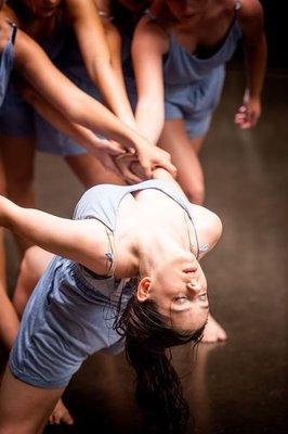 high school girl performs at teen summer dance camp