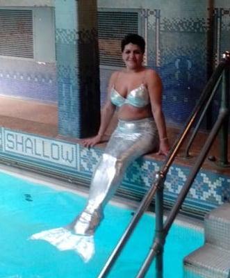 Even Mermaids love this pool, I am Harlem Mermaid and you can see me swimming here. https://www.facebook.com/HarlemMermaid