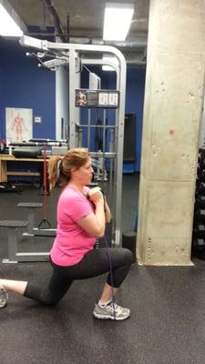 Resistance band reverse lunge, great for the glutes, hamstrings & thighs :)