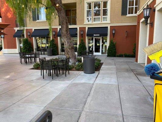 Presentation is Everything! Maintaining the cleanliness of exterior retail spaces is just one of our many services.