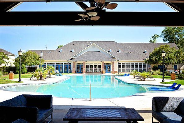 Swimming Pool | The Overlook at Nacogdoches