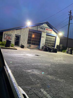 Cobb Parkway Tires