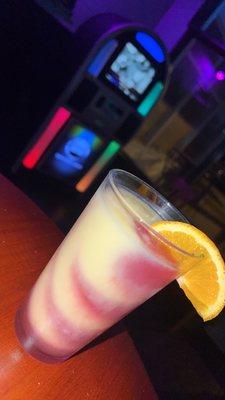 Customize your daiquiri with flavor layers and your music on the jukebos.