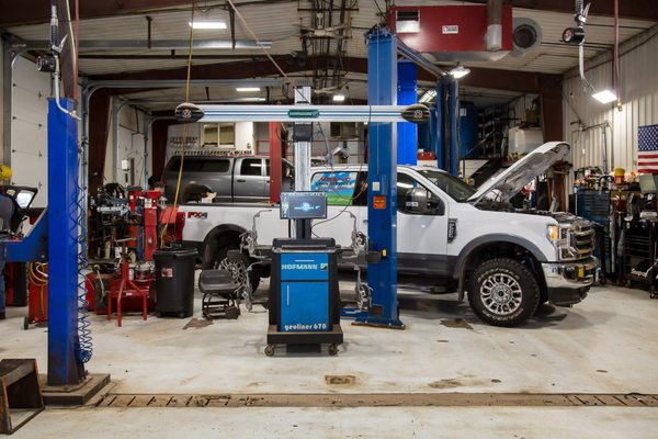 Truck repair services in Norwood, MN