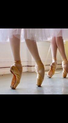 Higher level classes include pointe work.