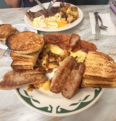 Saturday Morning Breakfast at Shelley's Kitchen. Another Fantastic Meal!