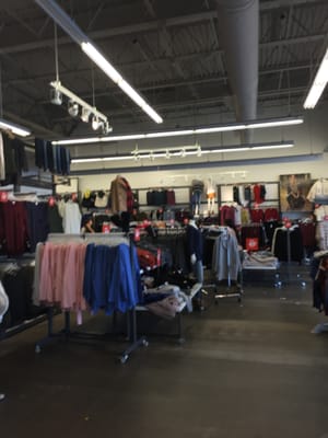 North Attleborough Old Navy -- Fashion Crossing : 1250 South Washington Street / Route 1, North Attleborough                 Interior